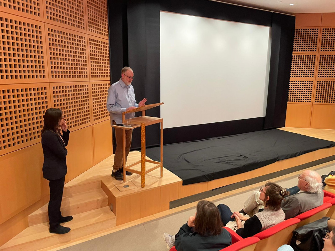 Adelheid Heftberger und Dirk Förstner vom Bundesarchiv stellen die SFD-Filme im „Digitalen Lesesaal“ vor.