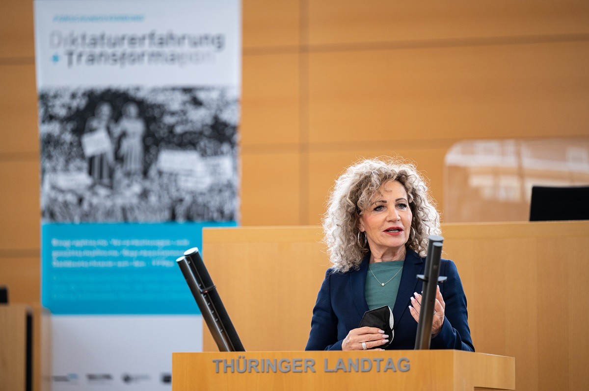 Begrüßung durch Landtagspräsidentin Birgit Keller. Foto: Henry Sowinski