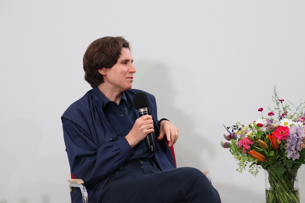 Judith Schalansky im Gespräch. Foto: Kathrin Schwarz