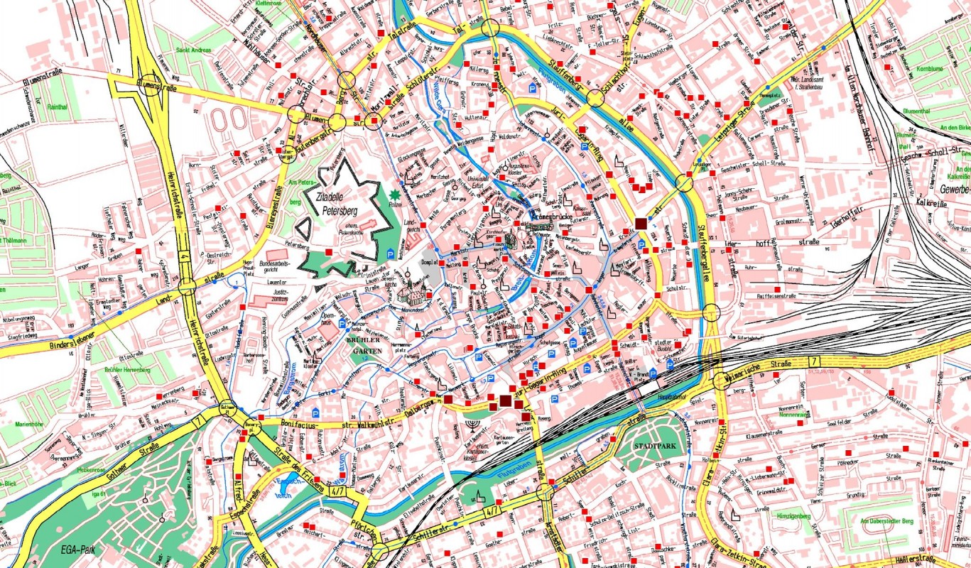 Ausschnitt aus einem Stadtplan der Stadt Erfurt mit eingezeichneten Konspirativen Wohnungen des MfS in Erfurt. In einem Projekt des ehem. Vereins "Gesellschaft für Zeitgeschichte" wurden bis 2007 die Wohnungen systematisch erfasst und kartografiert. Bildr